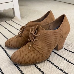 Dr. Schools comfy heeled shoes